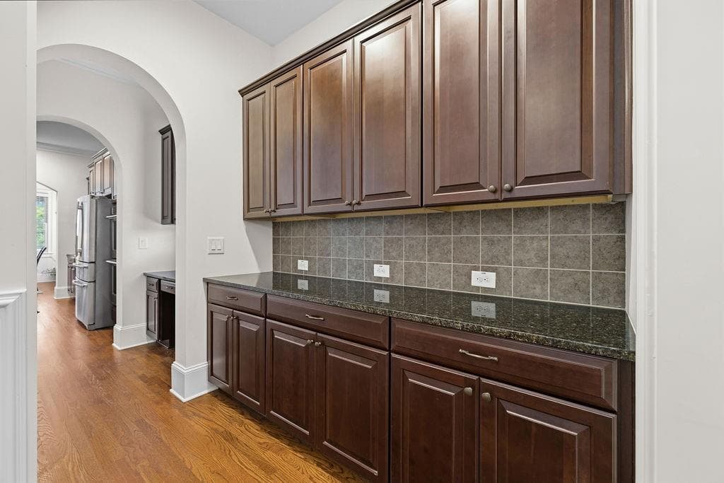 6 bedroom, 6 bathroom, 5,301 sq ft single family residence for sale at 4786 Olde Village Cove, Dunwoody, GA 30338 — photo 8