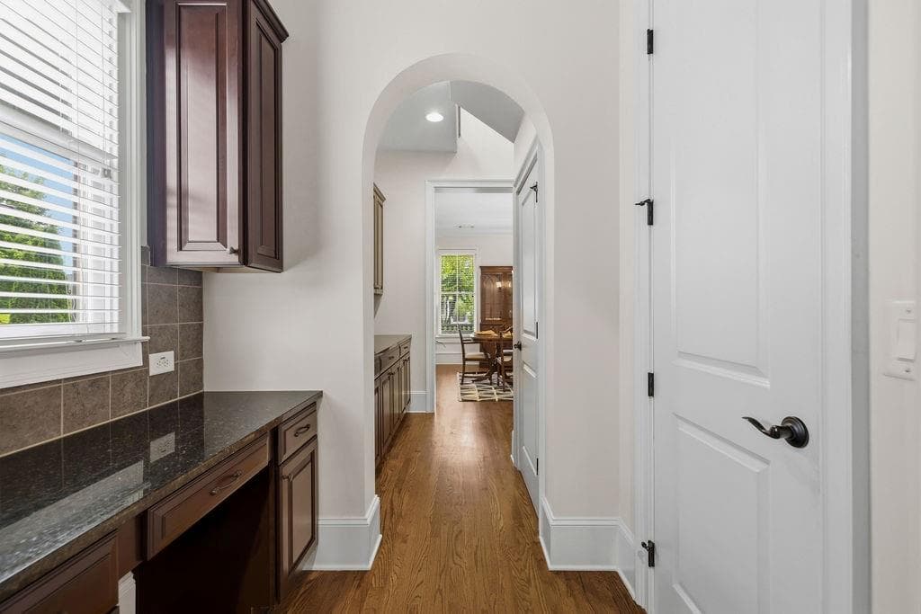 6 bedroom, 6 bathroom, 5,301 sq ft single family residence for sale at 4786 Olde Village Cove, Dunwoody, GA 30338 — photo 9
