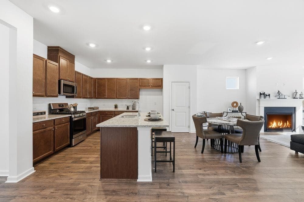 3 bedroom, 3 bathroom, 2,395 sq ft single family residence for sale at 1664 Fawlocke Run, Loganville, GA 30052 — photo 8