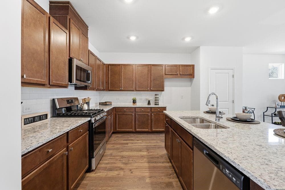3 bedroom, 3 bathroom, 2,395 sq ft single family residence for sale at 1664 Fawlocke Run, Loganville, GA 30052 — photo 10