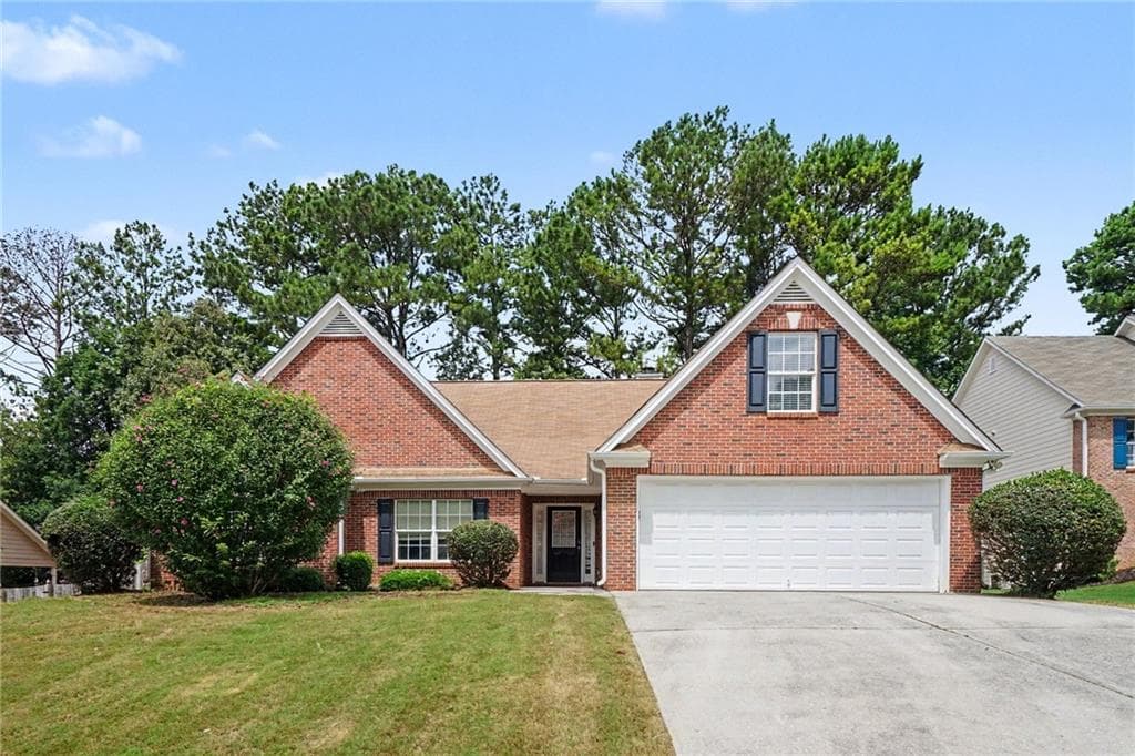 3 bedroom, 2 bathroom, 2,463 sq ft single family residence under contract at 984 Natural Brook Trail, Lawrenceville, GA 30045