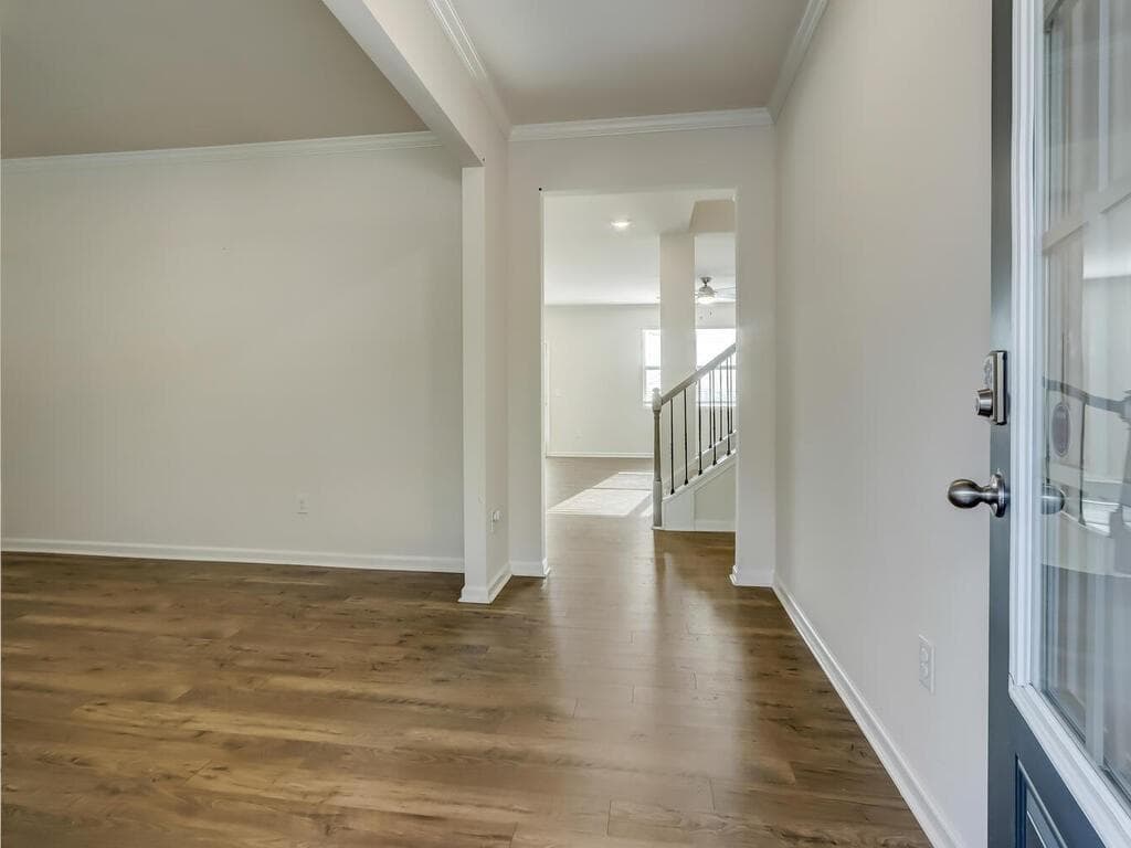 5 bedroom, 3 bathroom, 2,535 sq ft single family residence for sale at 7019 Blackbird Court, Flowery Branch, GA 30542 — photo 5