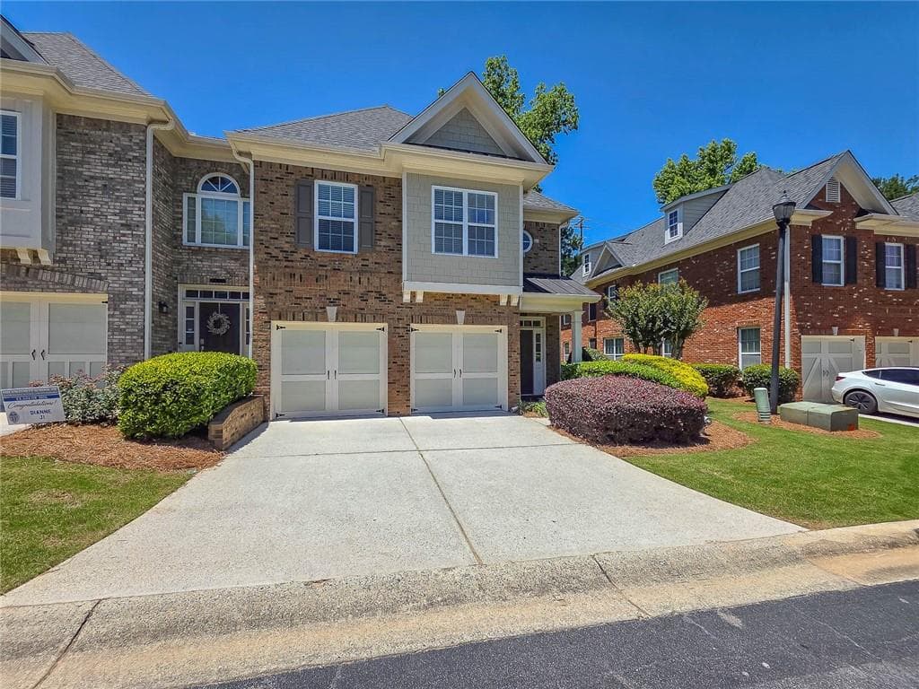 3 bedroom, 3 bathroom, 2,265 sq ft townhouse for sale at 2416 Strand Avenue, Lawrenceville, GA 30043 — photo 2