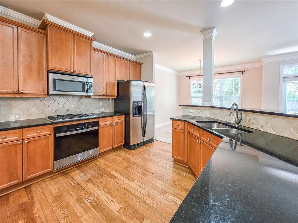 3 bedroom, 3 bathroom, 2,265 sq ft townhouse for sale at 2416 Strand Avenue, Lawrenceville, GA 30043 — photo 10