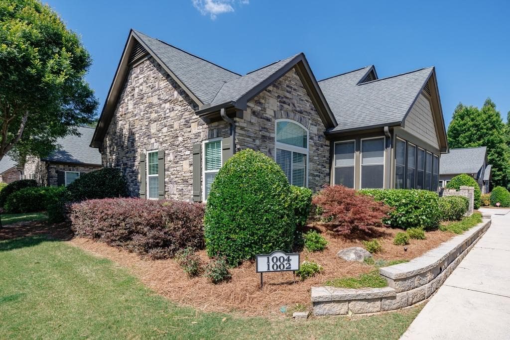3 bedroom, 3 bathroom, 2,430 sq ft condominium under contract at 120 Chastain Road 1002, Kennesaw, GA 30144