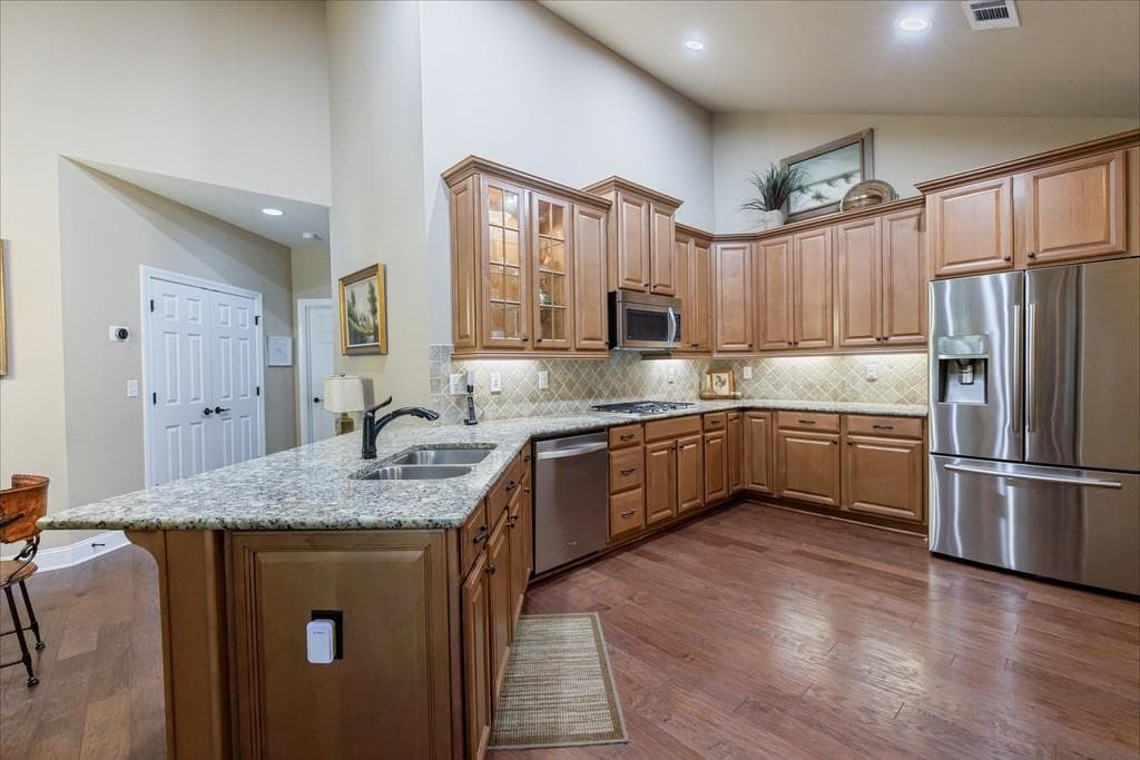 3 bedroom, 3 bathroom, 2,430 sq ft condominium under contract at 120 Chastain Road 1002, Kennesaw, GA 30144 — photo 5