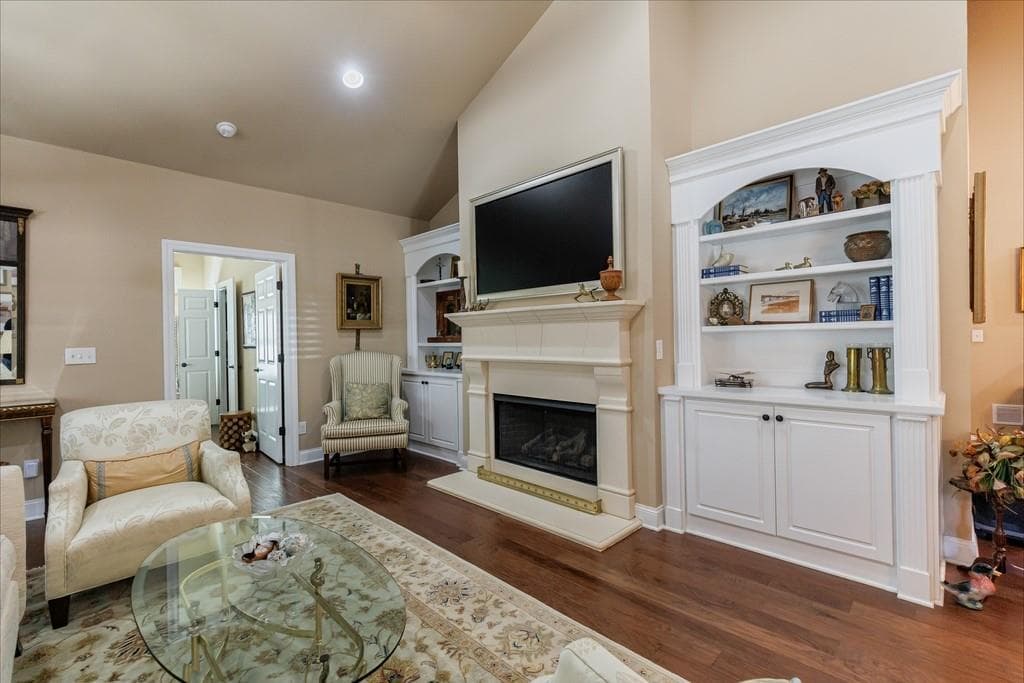 3 bedroom, 3 bathroom, 2,430 sq ft condominium under contract at 120 Chastain Road 1002, Kennesaw, GA 30144 — photo 9
