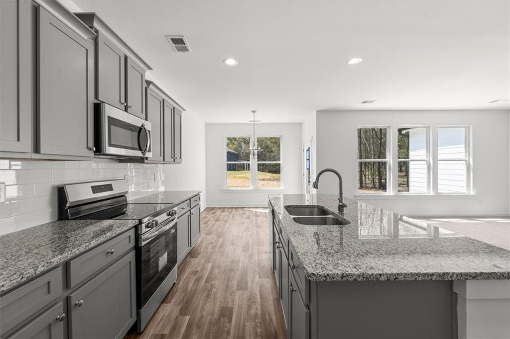 4 bedroom, 2 bathroom, 1,827 sq ft single family residence for sale at 36 Edith Court, Statham, GA 30666 — photo 6