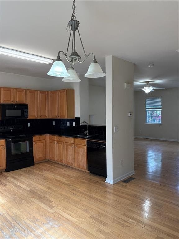 4 bedroom, 4 bathroom, 1,860 sq ft townhouse for sale at 2098 Meadow Peak Road, Duluth, GA 30097 — photo 7