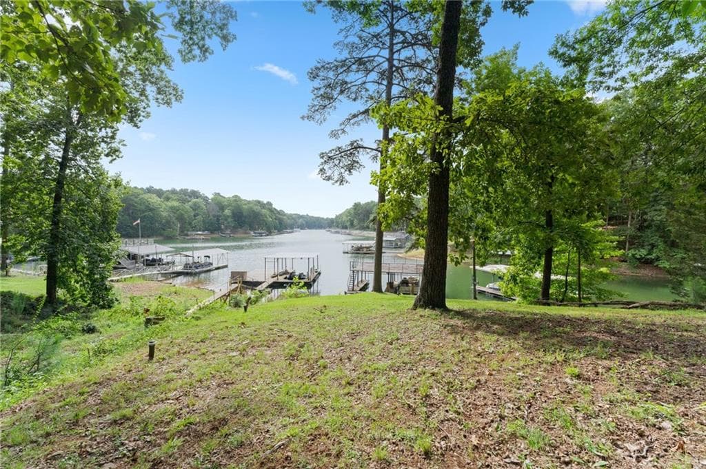 3 bedroom, 2 bathroom, 1,096 sq ft single family residence for sale at 1640 Williams Circle, Cumming, GA 30041 — photo 9