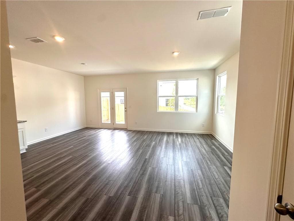 3 bedroom, 3 bathroom, 1,307 sq ft townhouse for rent at 423 Towson Street, Villa Rica, GA 30180 for $2,200 a month — photo 6