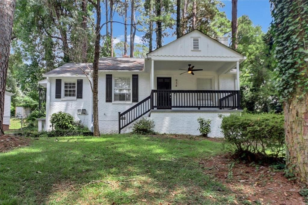 3 bedroom, 2 bathroom, 1,444 sq ft single family residence for sale at 914 Rosemary Avenue, Atlanta, GA 30311