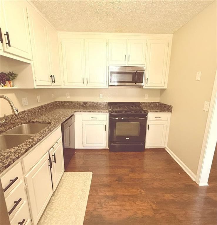 4 bedroom, 2 bathroom, 3,106 sq ft single family residence for rent at 419 Etowah Valley Way, Woodstock, GA 30189 for $2,600 a month — photo 8