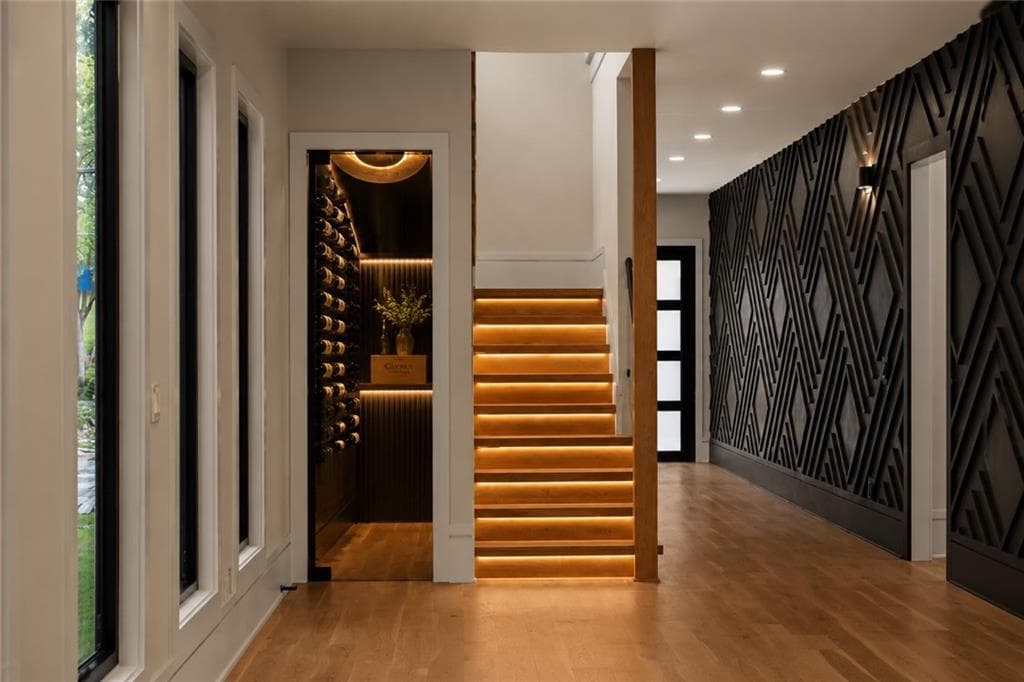 5 bedroom, 4 bathroom, 4,432 sq ft single family residence for sale at 1666 S Gordon Street, Atlanta, GA 30310 — photo 6