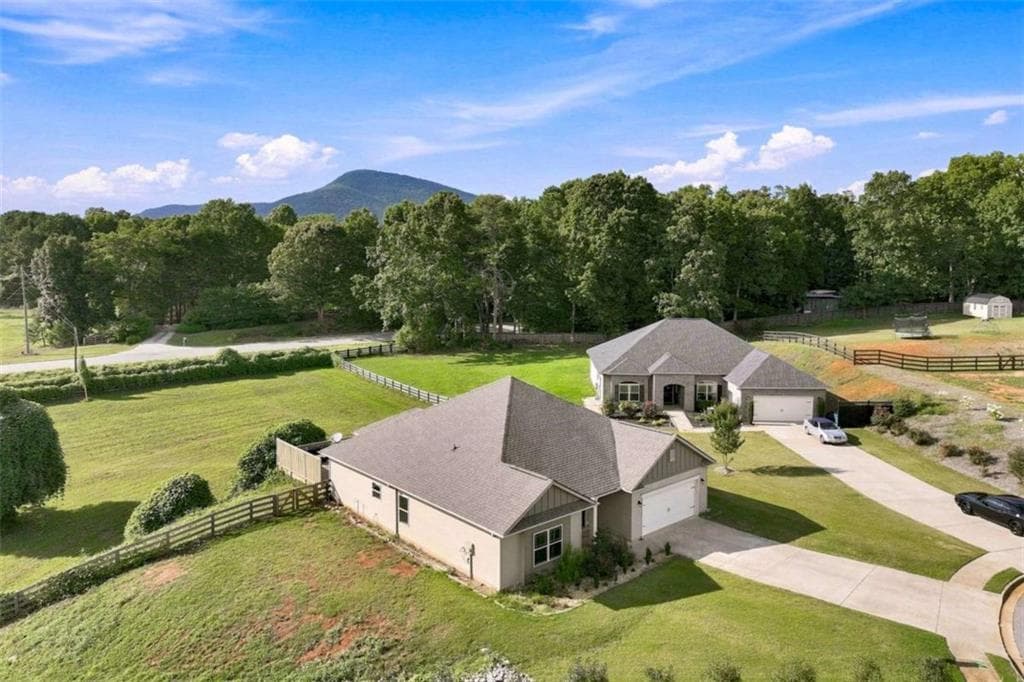 4 bedroom, 2 bathroom, 1,913 sq ft single family residence for sale at 6104 Creekside View Lane, Clermont, GA 30527 — photo 6