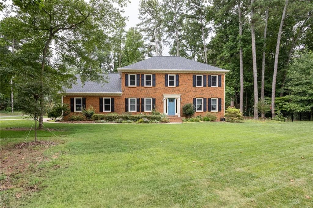 5 bedroom, 3 bathroom, 2,705 sq ft single family residence sold at 3041 Coach Lane, Marietta, GA 30062