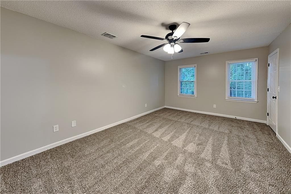 4 bedroom, 3 bathroom, 2,550 sq ft single family residence for rent at 4241 Glenforest Way, Roswell, GA 30075 for $2,650 a month — photo 9