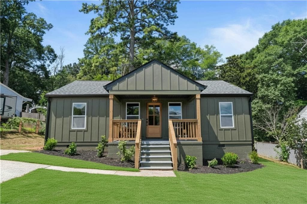3 bedroom, 2 bathroom, 1,102 sq ft single family residence under contract at 75 Otis Street, Marietta, GA 30060