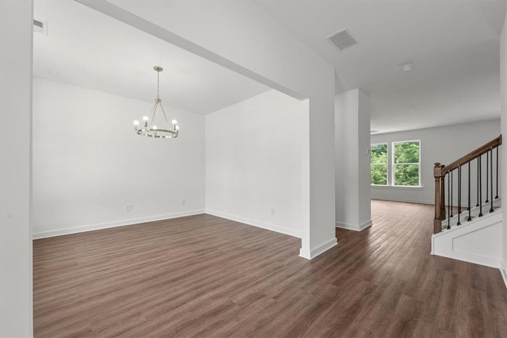 4 bedroom, 3 bathroom, 2,340 sq ft single family residence for sale at 29 Edith Court, Statham, GA 30666 — photo 3