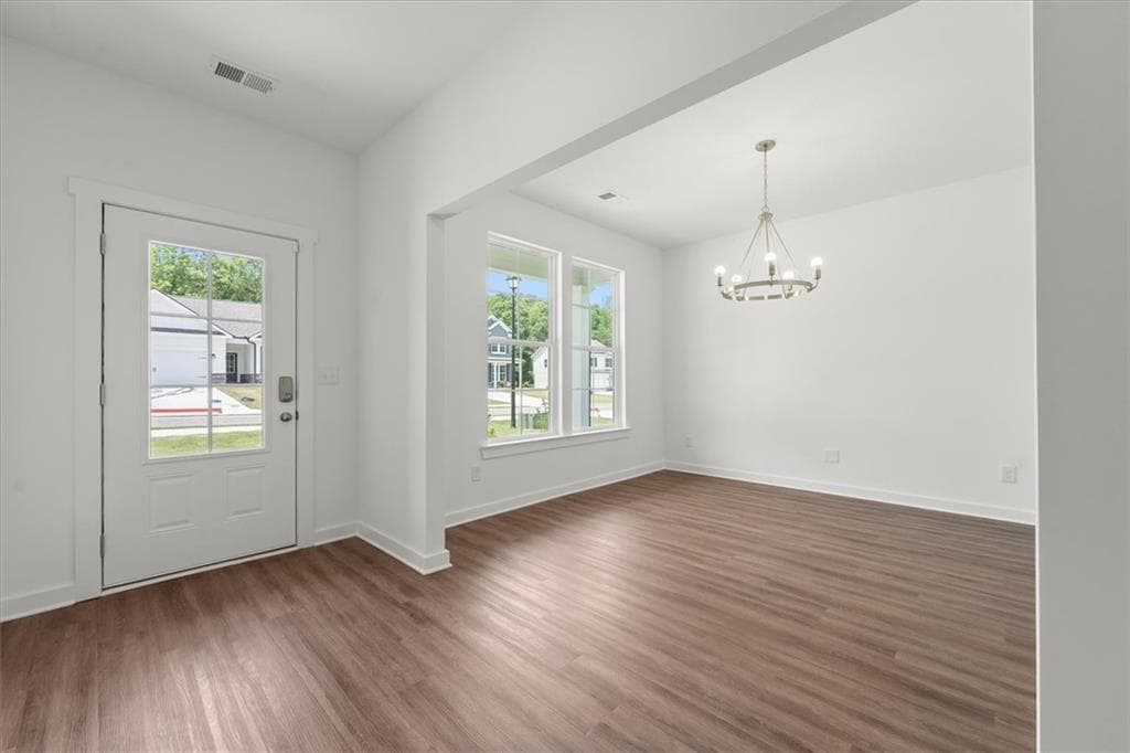 4 bedroom, 3 bathroom, 2,340 sq ft single family residence for sale at 29 Edith Court, Statham, GA 30666 — photo 4