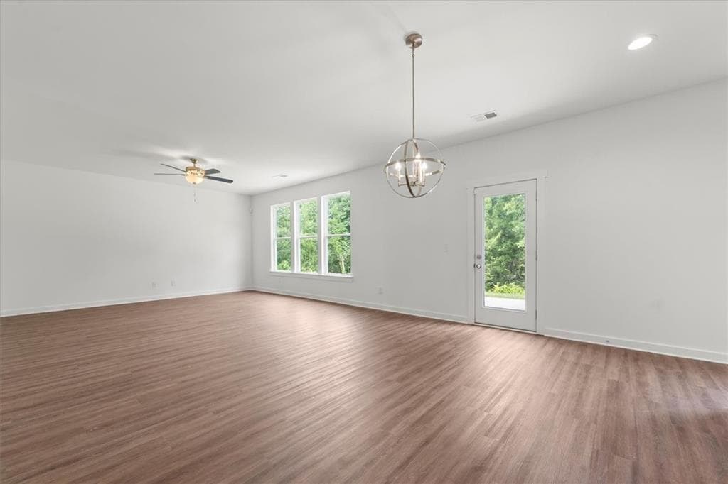 4 bedroom, 3 bathroom, 2,340 sq ft single family residence for sale at 29 Edith Court, Statham, GA 30666 — photo 9