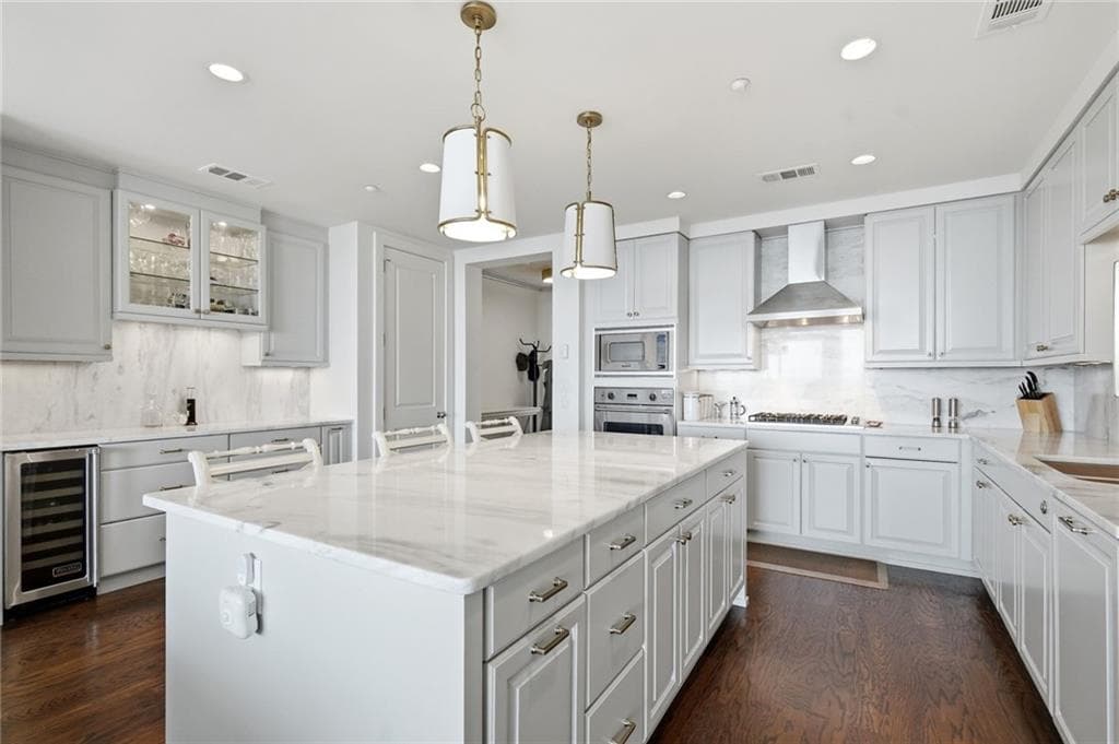 2 bedroom, 3 bathroom, 1,776 sq ft condominium for sale at 3630 Peachtree Road 2302, Atlanta, GA 30326 — photo 7