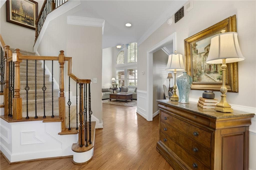 5 bedroom, 4 bathroom, 4,359 sq ft single family residence under contract at 5104 Davis Love Drive, Cumming, GA 30041 — photo 3