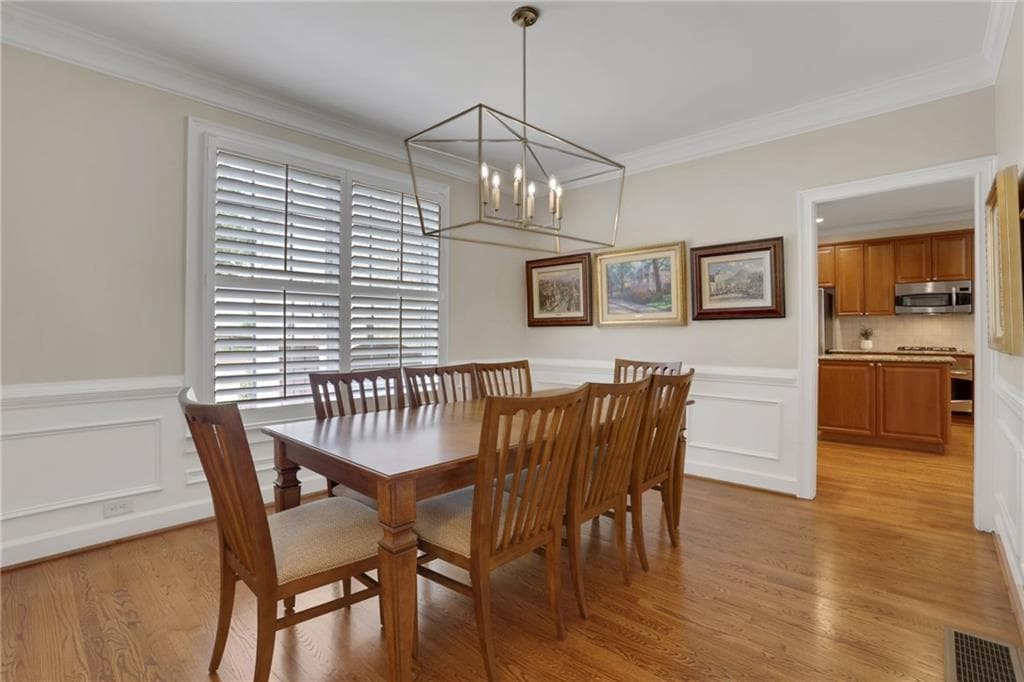 5 bedroom, 4 bathroom, 4,359 sq ft single family residence under contract at 5104 Davis Love Drive, Cumming, GA 30041 — photo 4