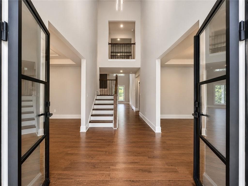 5 bedroom, 4 bathroom single family residence under contract at 1306 New Hope Church Road, Loganville, GA 30052 — photo 2