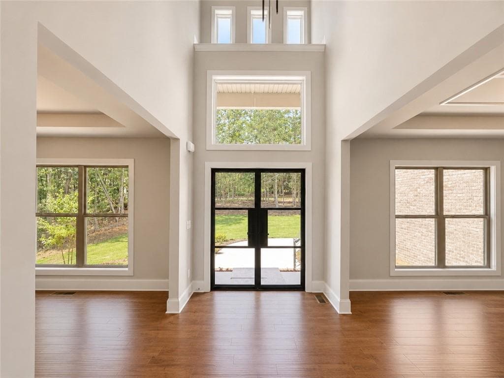 5 bedroom, 4 bathroom single family residence under contract at 1306 New Hope Church Road, Loganville, GA 30052 — photo 4