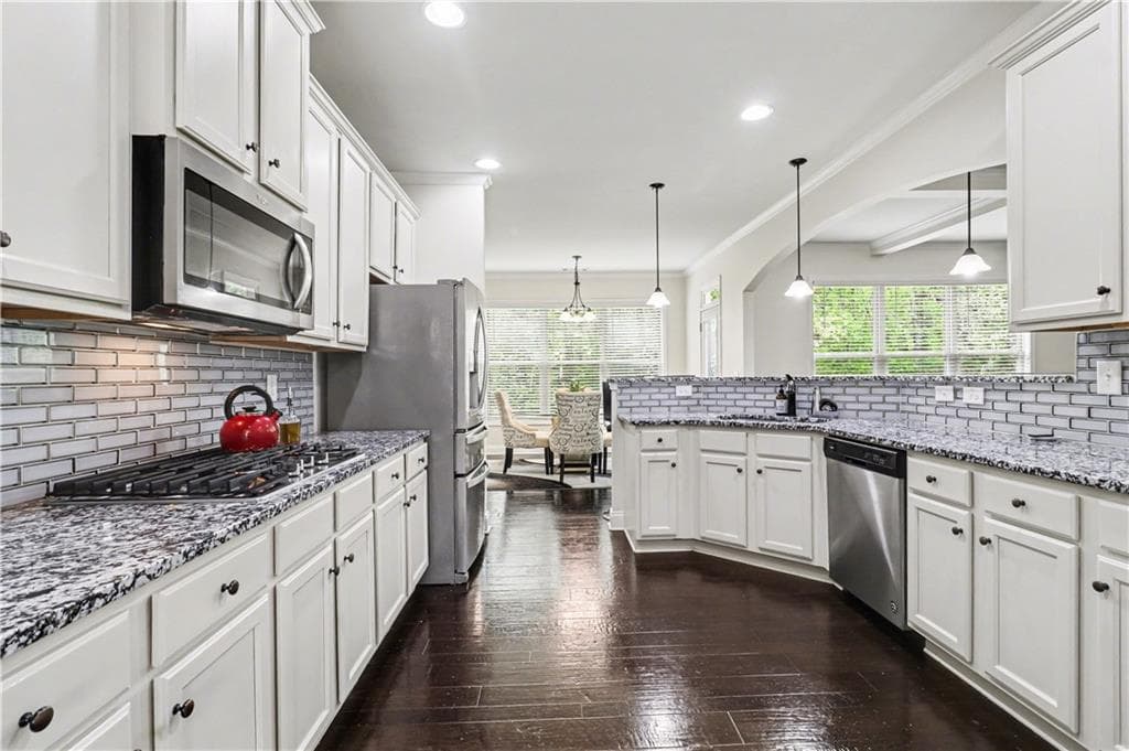 4 bedroom, 4 bathroom, 3,458 sq ft single family residence for sale at 5513 Oconee Drive, Douglasville, GA 30135 — photo 7