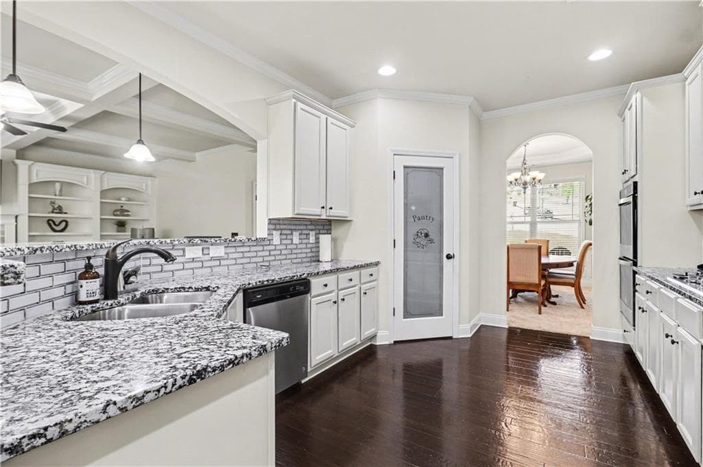 4 bedroom, 4 bathroom, 3,458 sq ft single family residence for sale at 5513 Oconee Drive, Douglasville, GA 30135 — photo 8