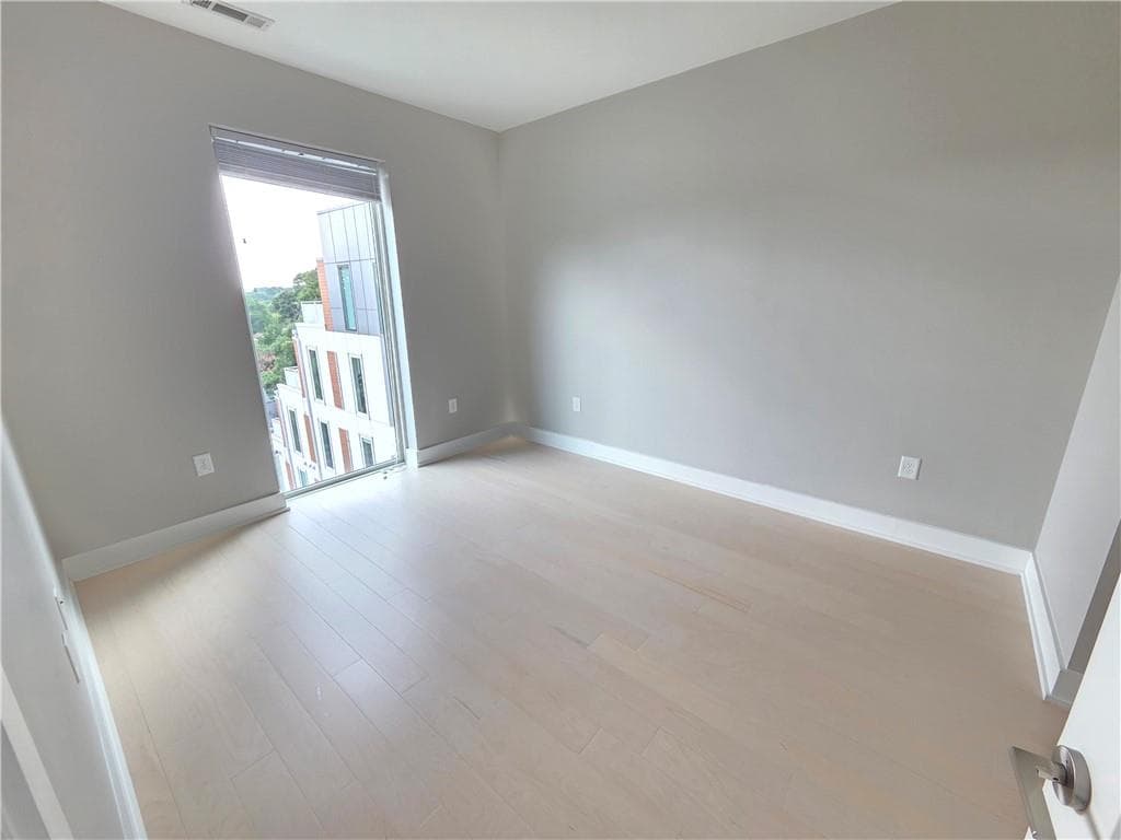 1 bedroom, 1 bathroom, 834 sq ft condominium for rent at 775 Juniper Street 608, Atlanta, GA 30308 for $2,295 a month — photo 5