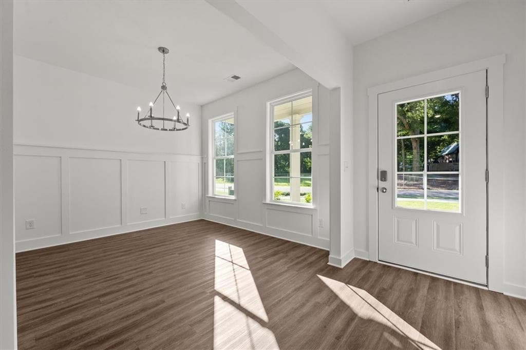 4 bedroom, 3 bathroom, 2,154 sq ft single family residence for sale at 546 Lillian Way, Statham, GA 30666 — photo 4