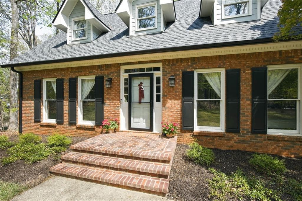 4 bedroom, 3 bathroom, 3,489 sq ft single family residence sold at 502 Riverview Court, Woodstock, GA 30188