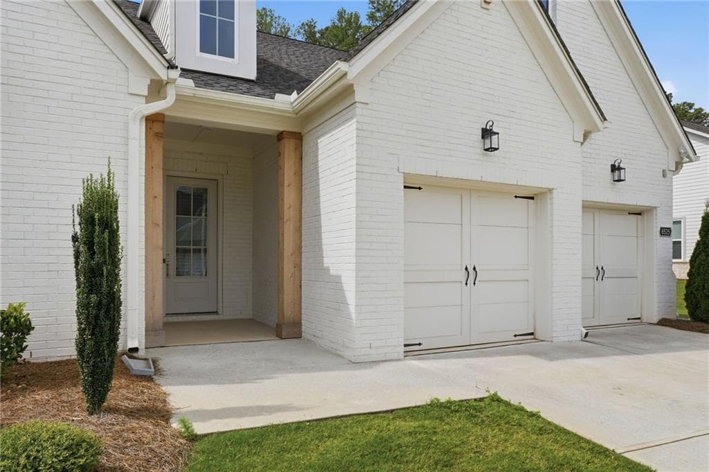 4 bedroom, 4 bathroom, 2,898 sq ft single family residence for sale at 6525 Namon Valley Drive, Cumming, GA 30028 — photo 5