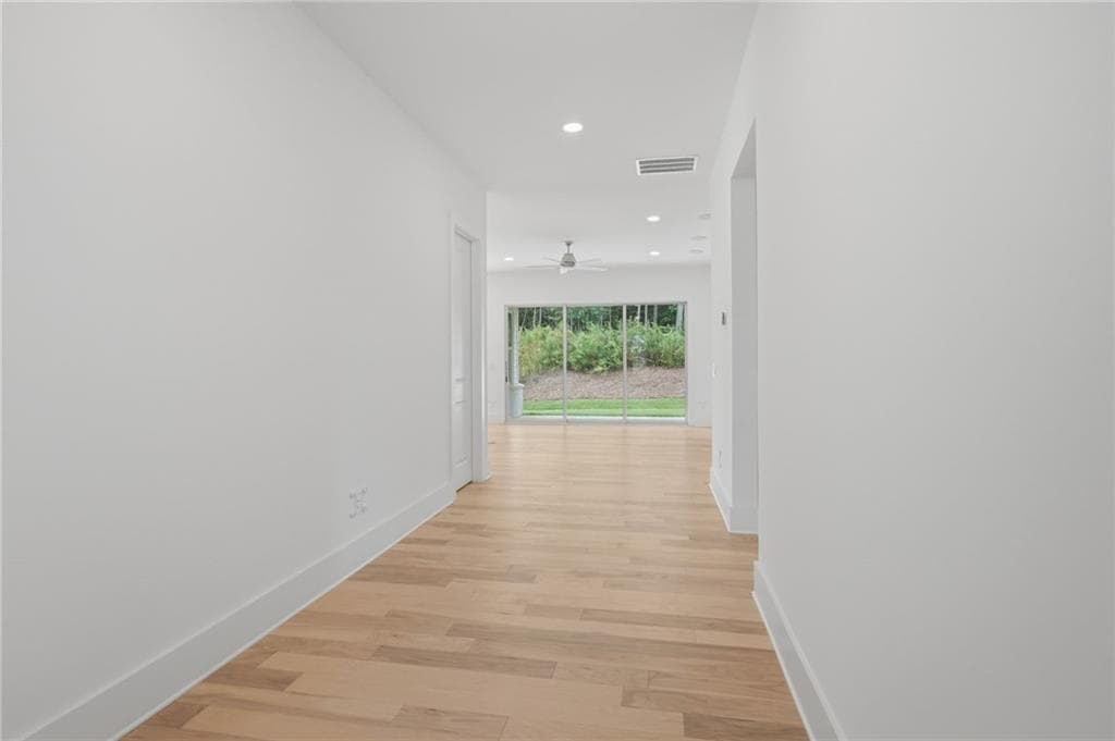 4 bedroom, 4 bathroom, 2,898 sq ft single family residence for sale at 6525 Namon Valley Drive, Cumming, GA 30028 — photo 7