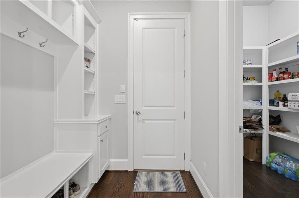 5 bedroom, 4 bathroom, 3,460 sq ft single family residence for sale at 3422 Bryerstone Circle, Smyrna, GA 30080 — photo 10