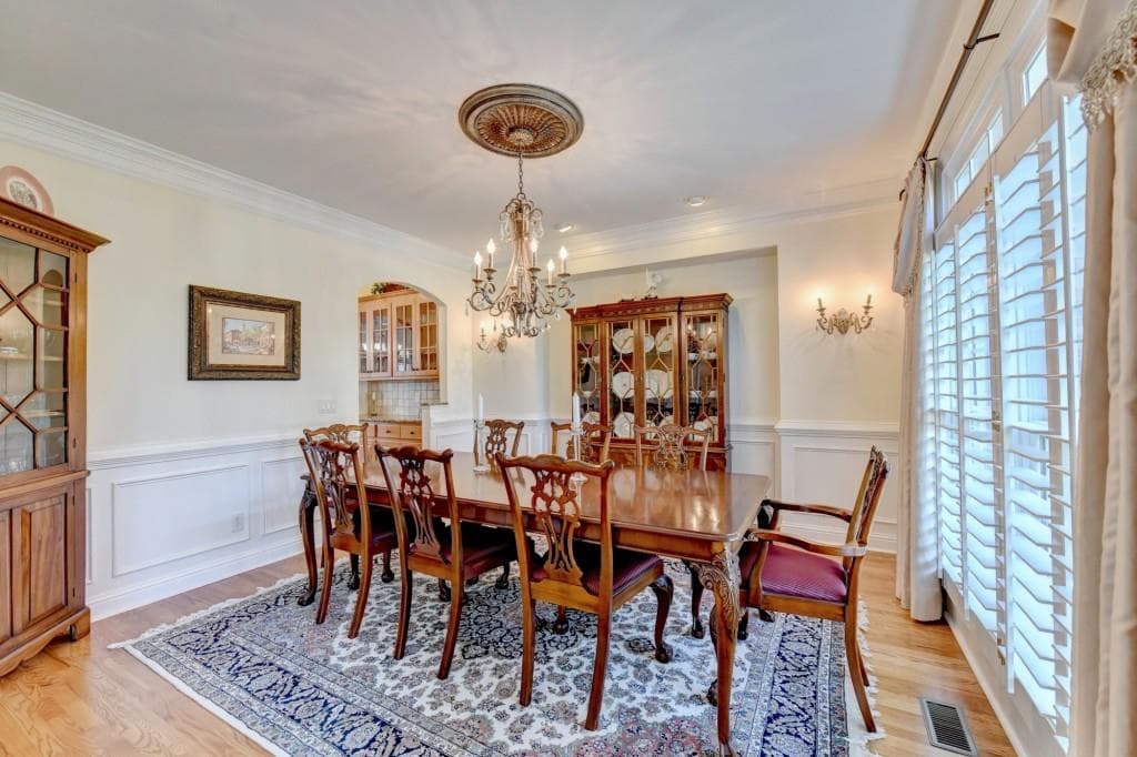 7 bedroom, 6 bathroom, 7,000 sq ft single family residence for sale at 115 Cedar Woods Trail, Canton, GA 30114 — photo 8