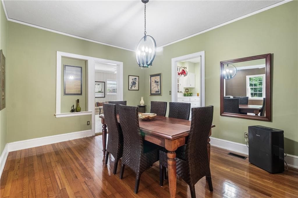 5 bedroom, 3 bathroom, 3,083 sq ft single family residence for sale at 910 6th Avenue, Albany, GA 31701 — photo 9