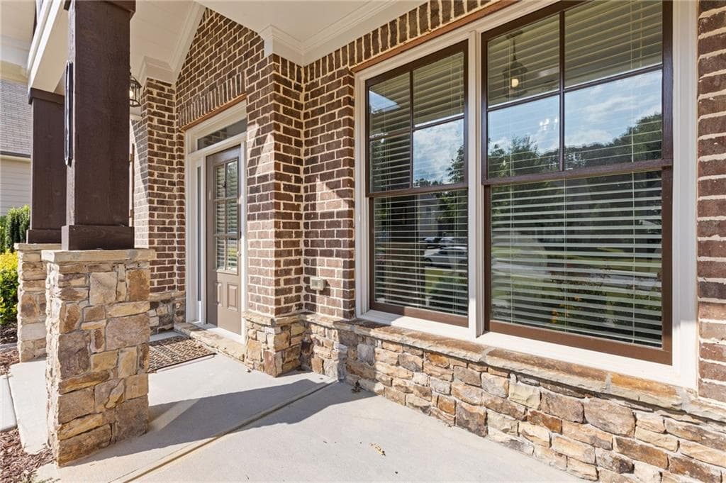 5 bedroom, 4 bathroom, 3,334 sq ft single family residence under contract at 4867 Hunters Grove Way, Sugar Hill, GA 30518 — photo 6