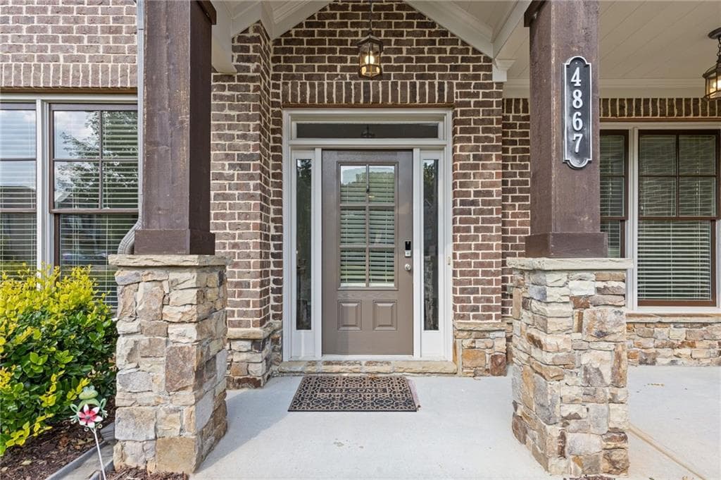 5 bedroom, 4 bathroom, 3,334 sq ft single family residence under contract at 4867 Hunters Grove Way, Sugar Hill, GA 30518 — photo 7
