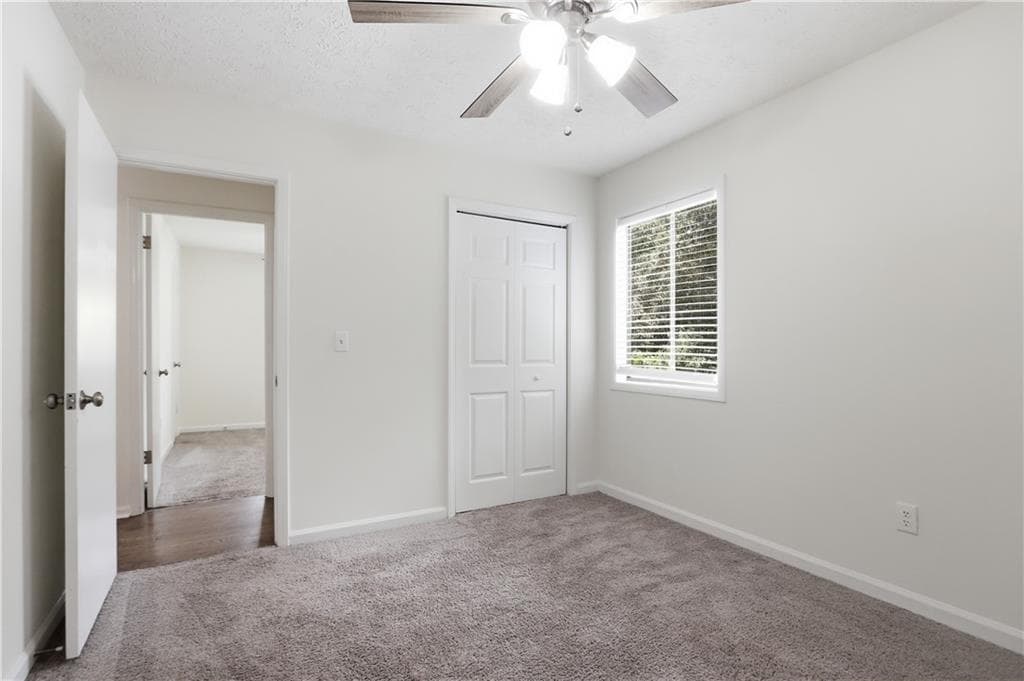 3 bedroom, 2 bathroom, 2,164 sq ft single family residence for sale at 124 Creekview Drive, Woodstock, GA 30188 — photo 4