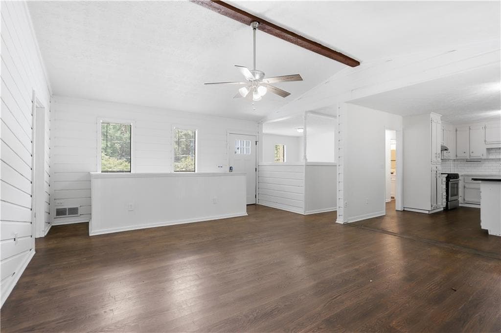 3 bedroom, 2 bathroom, 2,164 sq ft single family residence for sale at 124 Creekview Drive, Woodstock, GA 30188 — photo 9