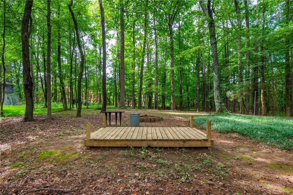4 bedroom, 3 bathroom, 2,430 sq ft single family residence for sale at 180 Wills Lane, Alpharetta, GA 30009 — photo 5