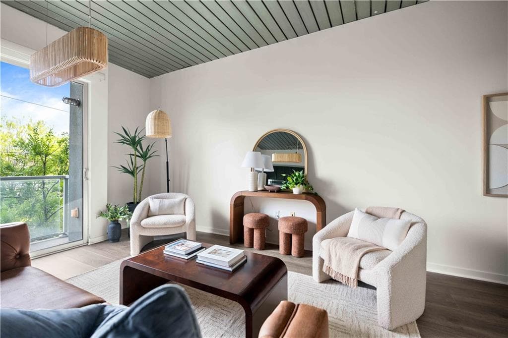 1 bedroom, 1 bathroom, 746 sq ft condominium for sale at 620 Glen Iris Drive 210, Atlanta, GA 30308 — photo 7