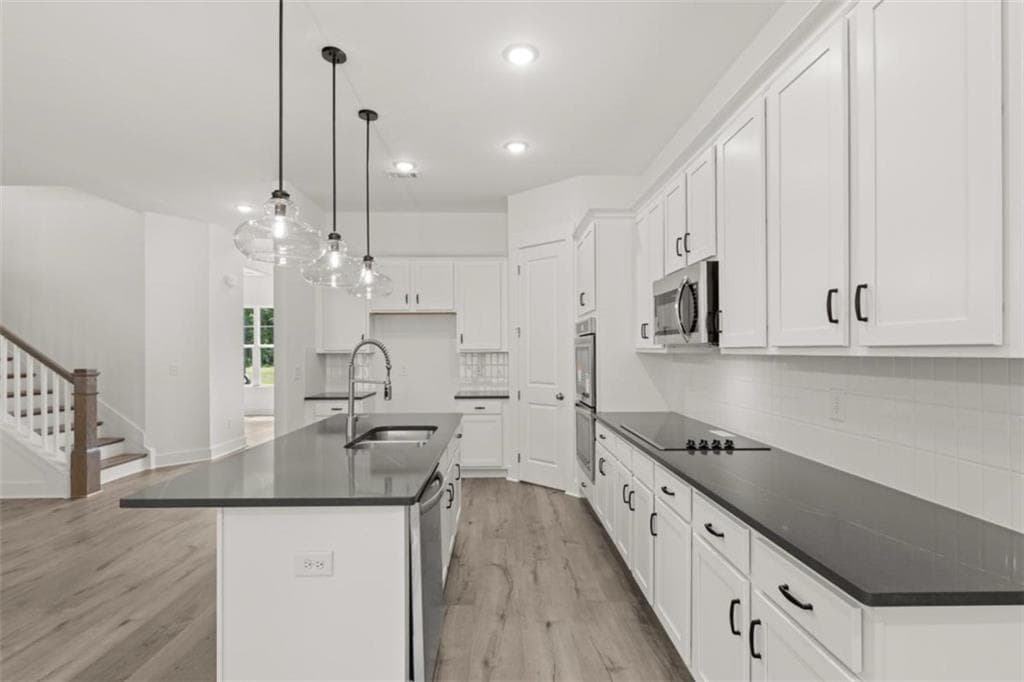 5 bedroom, 4 bathroom, 3,207 sq ft single family residence for sale at 3354 Traditions Way, Jefferson, GA 30549 — photo 9