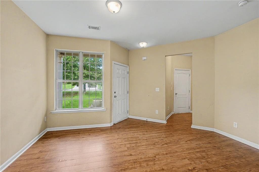 4 bedroom, 3 bathroom, 1,992 sq ft single family residence for sale at 1441 Arbor Place Drive, Morrow, GA 30260 — photo 7