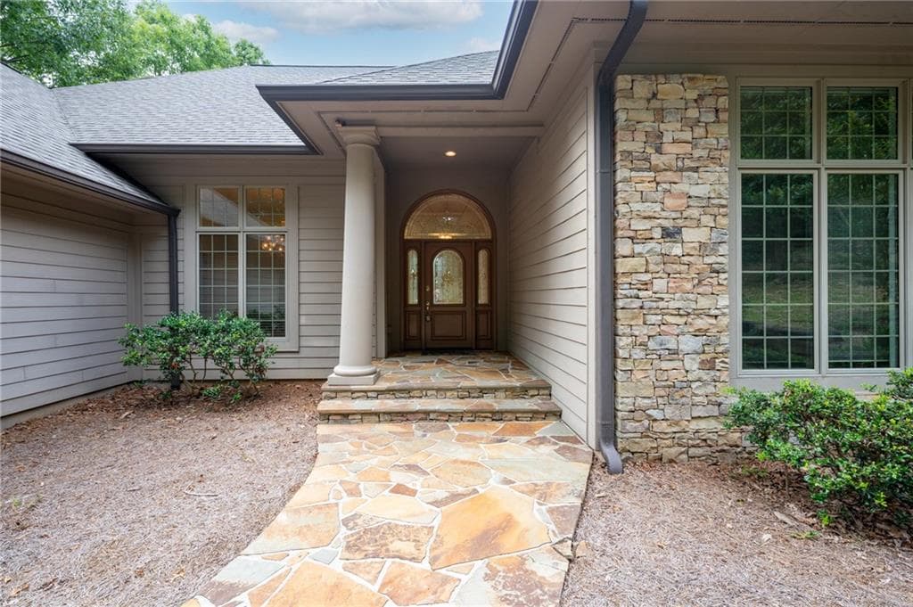 4 bedroom, 5 bathroom, 4,096 sq ft single family residence for sale at 267 Starcross Lane, Jasper, GA 30143 — photo 3