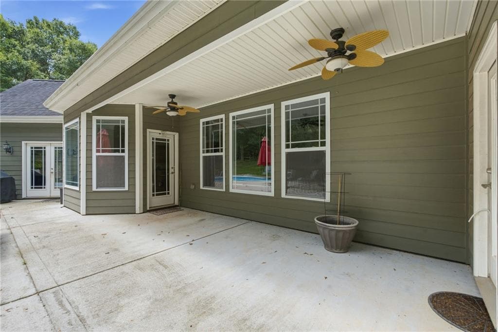 5 bedroom, 6 bathroom, 4,537 sq ft single family residence under contract at 20 Cohutta Drive, Covington, GA 30014 — photo 7